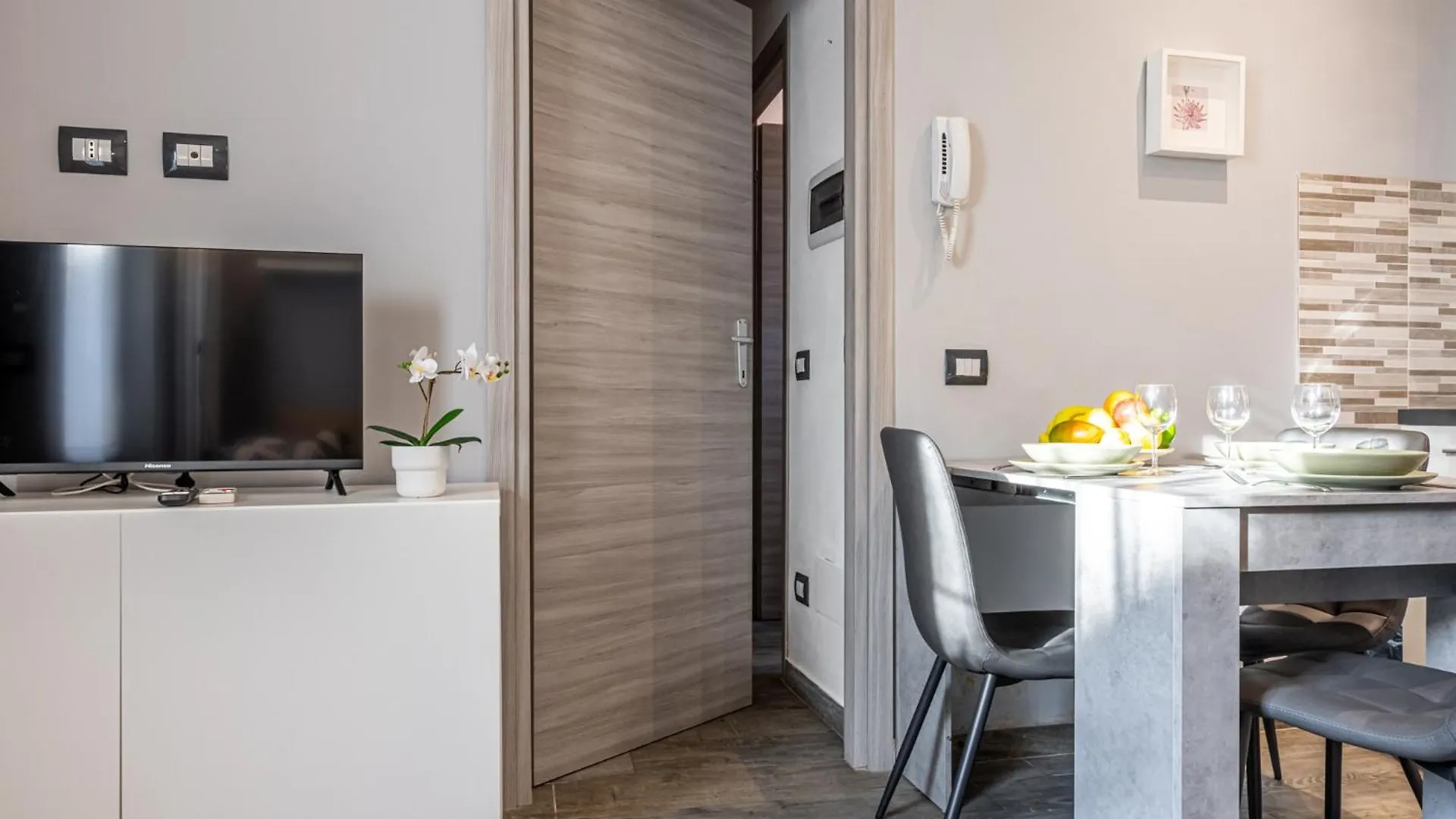 Santa Giulia Suite - 15Min Duomo-Linate Milán Apartmán
